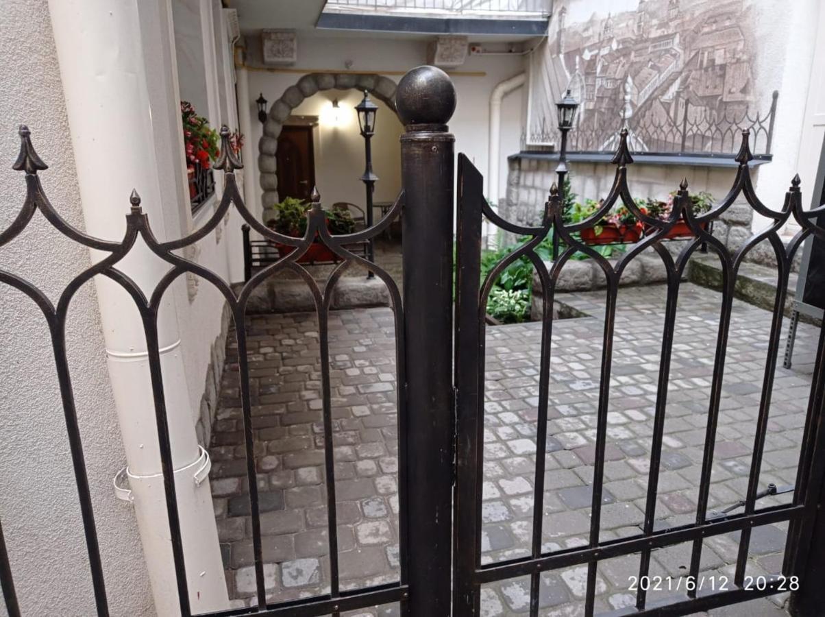 Rynok 25 Modern Lviv Center Apartment Exterior photo